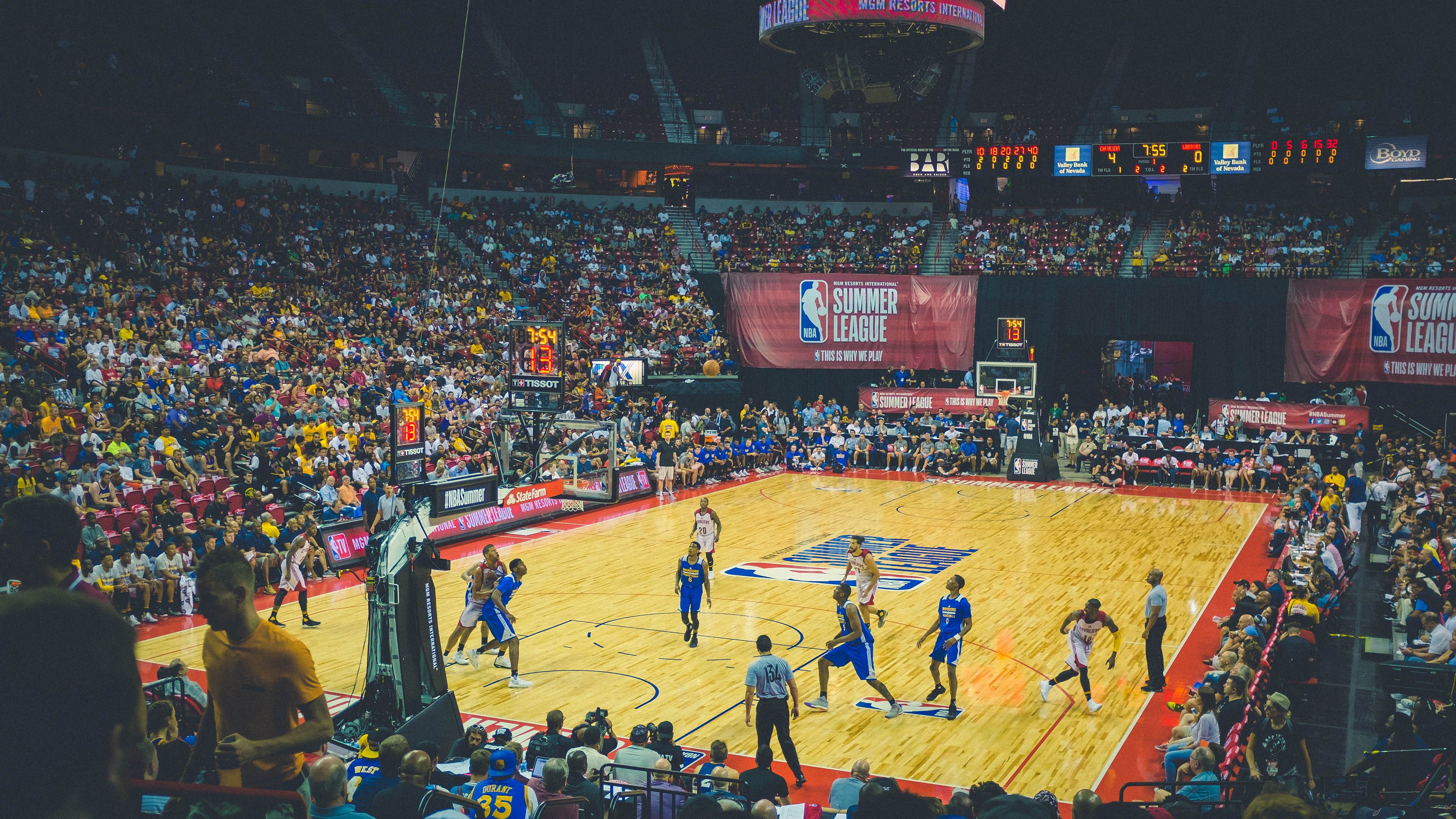 电竞新纪元，全球总决赛掀起虚拟竞技浪潮